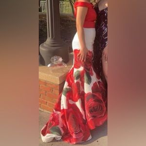 Sherri Hill/ Red and White Floral/ Altered to size 4